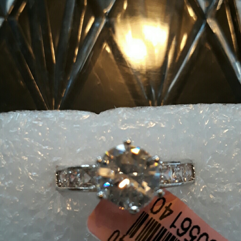 SET OF 2 DIAMOND CZ RINGS - Picture 2 of 3